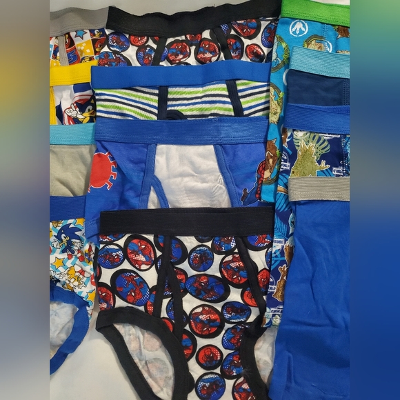 : Lot of 16 NWOT Boys Size 8 sonic spiderman jurassic park boxers briefs - Picture 4 of 10